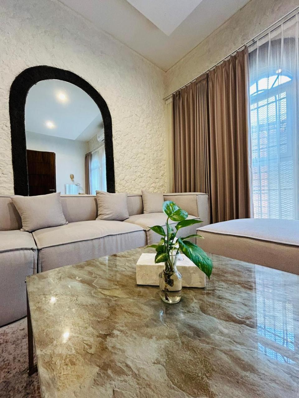 Puri Ratu Jimbaran Hotel Ngoại thất bức ảnh