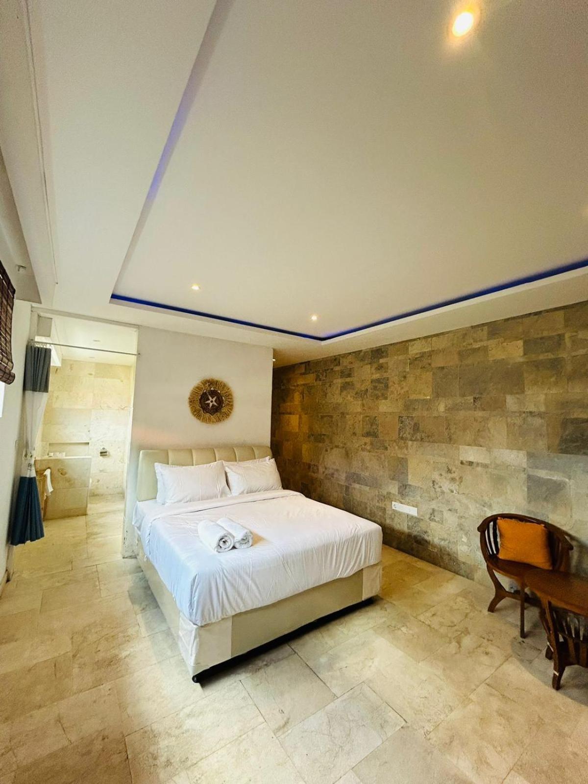 Puri Ratu Jimbaran Hotel Ngoại thất bức ảnh